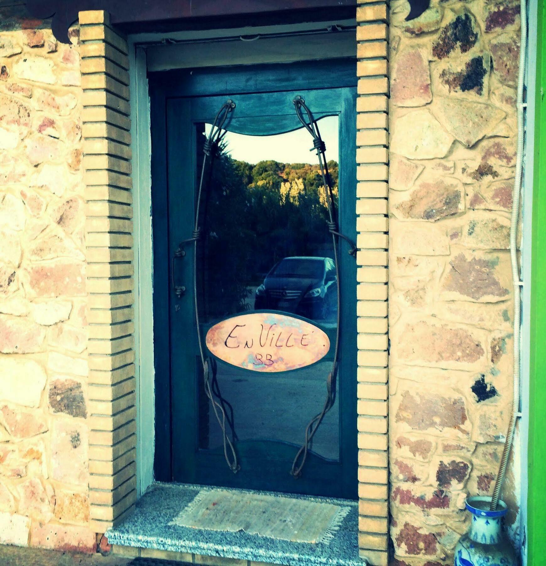 En Ville Bed And Breakfast Gonnesa Exterior photo